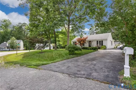 11404 Walnut Hollow Ct, Midlothian, VA 23112 photo 2