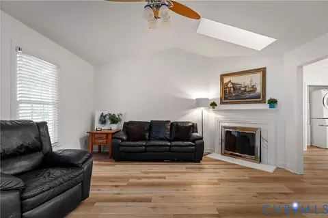 11404 Walnut Hollow Ct, Midlothian, VA 23112 photo 9