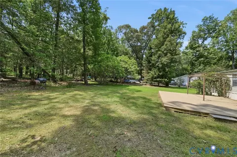 517 Crittenden Rd, Deltaville, VA 23043 photo 8