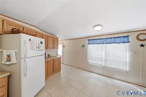 517 Crittenden Rd, Deltaville, VA 23043 photo 29