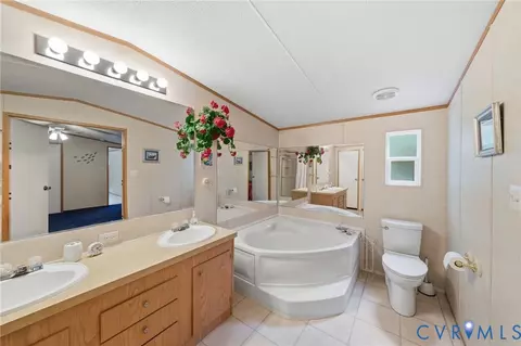 517 Crittenden Rd, Deltaville, VA 23043 photo 41