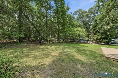 517 Crittenden Rd, Deltaville, VA 23043 photo 21