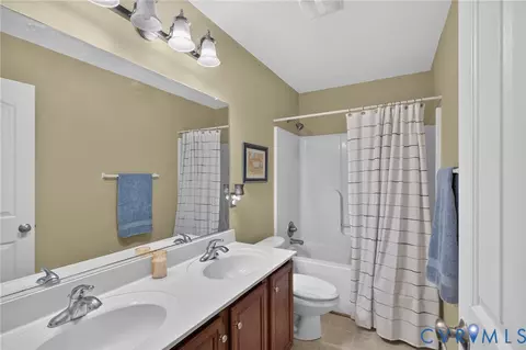 Bath - 937 Gorham Ct, Midlothian, VA 23114 photo 5 of 5