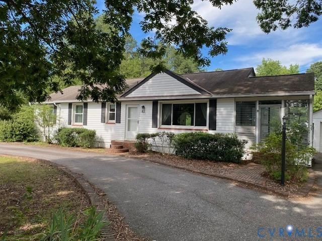 11434 Georgetown Rd, Mechanicsville, VA 23116
