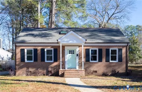 710 Hampton Rd, Petersburg, VA 23805