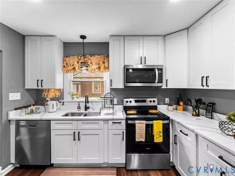 710 Hampton Rd, Petersburg, VA 23805