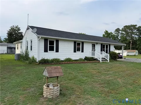 161 Cedar Dr, Dunnsville, VA 22454