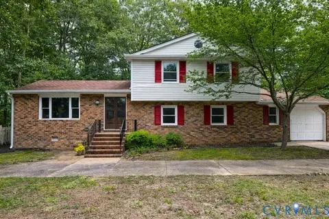 13303 Belspring Ct, Chester, VA 23831