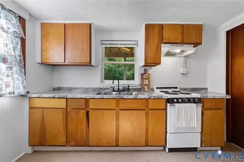 Kitchen - 2114 Wright Ave, Richmond, VA 23224 photo 1 of 2