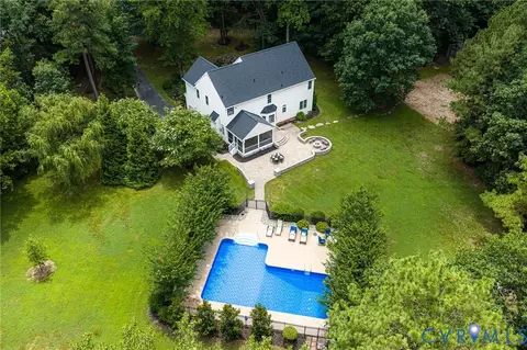 Exterior - 8452 Mount Eagle Rd, Ashland, VA 23005 photo 17 of 19