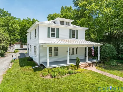313 S James St, Ashland, VA 23005