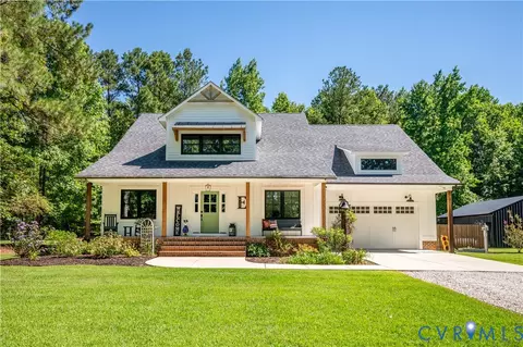 6306 Hickory Rd, Petersburg, VA 23803