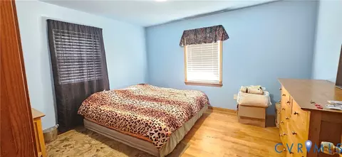 Bedroom - 11198 Tidewater Trl, Champlain, VA 22438 photo 2 of 3