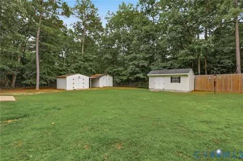 Exterior - 13521 Bailey Bridge Rd, Midlothian, VA 23112 photo 6 of 15