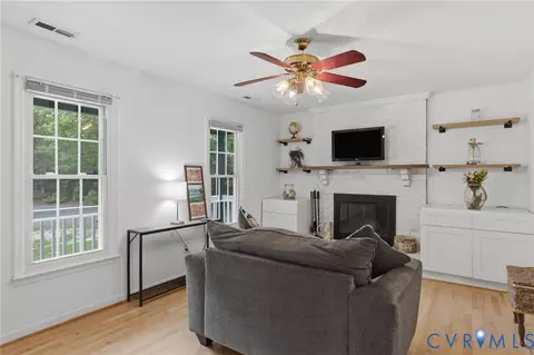 Living - 13521 Bailey Bridge Rd, Midlothian, VA 23112 photo 1 of 4
