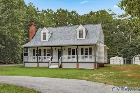 Exterior - 13521 Bailey Bridge Rd, Midlothian, VA 23112 photo 3 of 15