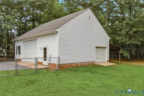 Exterior - 13521 Bailey Bridge Rd, Midlothian, VA 23112 photo 9 of 15