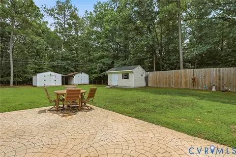 Exterior - 13521 Bailey Bridge Rd, Midlothian, VA 23112 photo 5 of 15