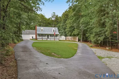 Exterior - 13521 Bailey Bridge Rd, Midlothian, VA 23112 photo 2 of 15