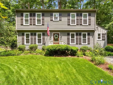 Exterior - 3307 Fox Chase Dr, Midlothian, VA 23112 photo 2 of 10