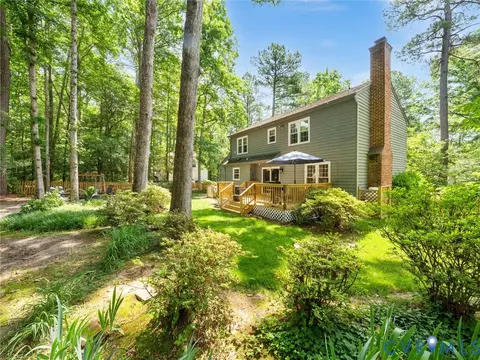 Exterior - 3307 Fox Chase Dr, Midlothian, VA 23112 photo 7 of 10