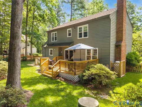 Exterior - 3307 Fox Chase Dr, Midlothian, VA 23112 photo 9 of 10