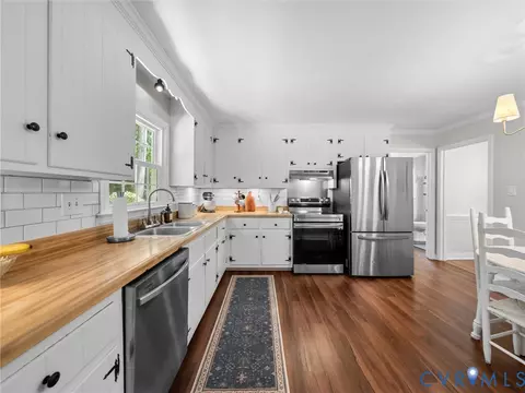 Kitchen - 3307 Fox Chase Dr, Midlothian, VA 23112 photo 2 of 3