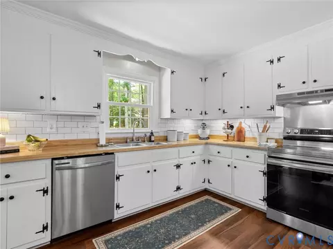 Kitchen - 3307 Fox Chase Dr, Midlothian, VA 23112 photo 1 of 3
