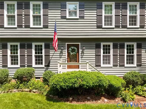 Exterior - 3307 Fox Chase Dr, Midlothian, VA 23112 photo 3 of 10