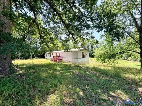 890 Mechanic Dr, Dolphin, VA 23843