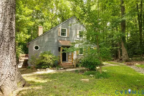 7902 Millvale Rd, Chesterfield, VA 23832