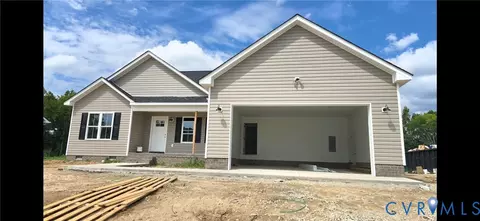 337 Pinecliffe Dr, Colonial Heights, VA 23834