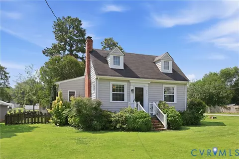 8077 Signal Hill Rd, Mechanicsville, VA 23111