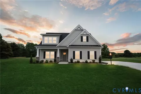 57 Hobbs Hole Ln, Tappahannock, VA 22560