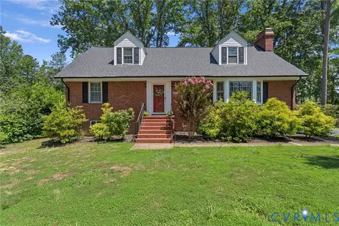 8204 Bronwood Rd, Henrico, VA 23229