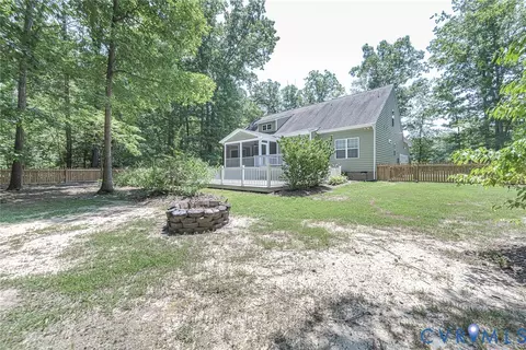 Exterior - 6100 Pointer Run Dr, Chesterfield, VA 23838 photo 11 of 12