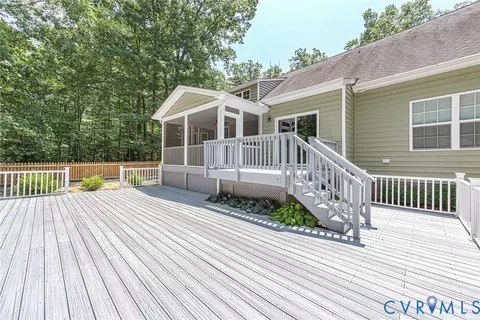 Exterior - 6100 Pointer Run Dr, Chesterfield, VA 23838 photo 7 of 12