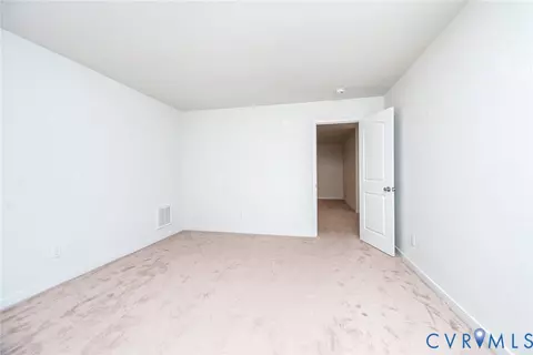 Bedroom - 6100 Pointer Run Dr, Chesterfield, VA 23838 photo 5 of 7