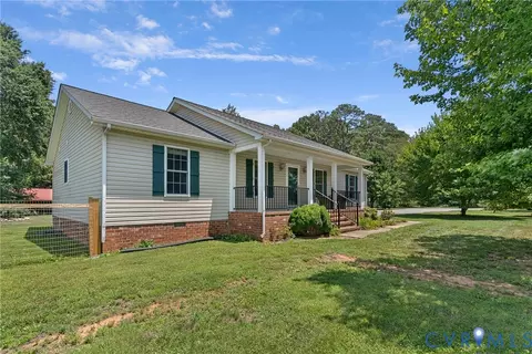 17143 Whitehouse Farm Dr, Beaverdam, VA 23015