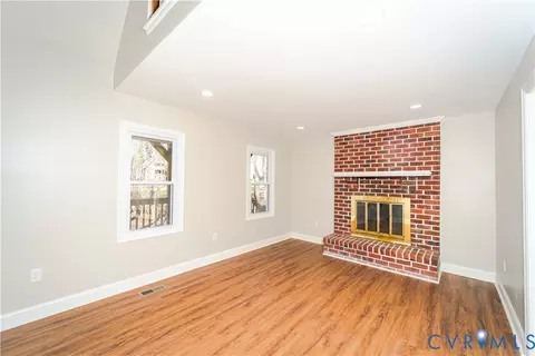 3025 Maplevale Rd, Chester, VA 23831 photo 4