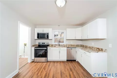 3025 Maplevale Rd, Chester, VA 23831 photo 5