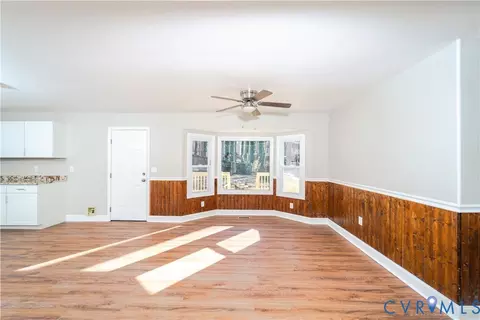 3025 Maplevale Rd, Chester, VA 23831 photo 7