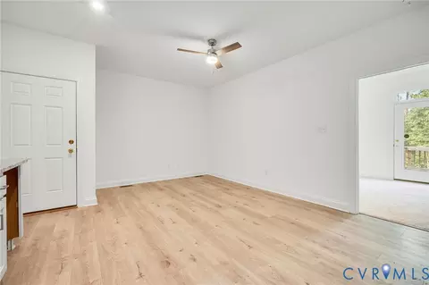 Living - 7130 Maple Summit Ln, Moseley, VA 23120 photo 6 of 7