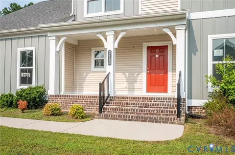 Exterior - 7130 Maple Summit Ln, Moseley, VA 23120 photo 4 of 7
