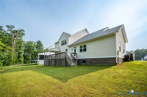 Exterior - 7130 Maple Summit Ln, Moseley, VA 23120 photo 5 of 7