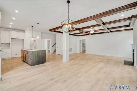Living - 7130 Maple Summit Ln, Moseley, VA 23120 photo 2 of 7