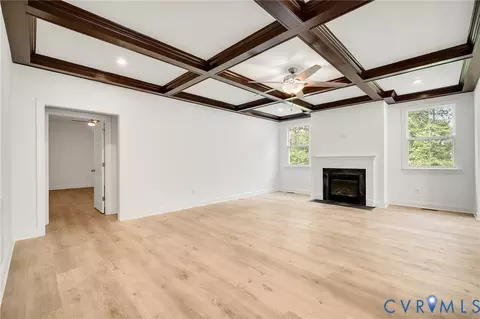 Living - 7130 Maple Summit Ln, Moseley, VA 23120 photo 4 of 7