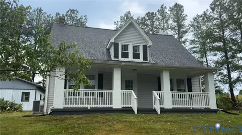 1501 N Main St, Gretna, VA 24557