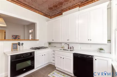 Kitchen - 3135 Floyd Ave, Richmond, VA 23221 photo 2 of 5