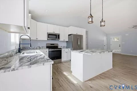Kitchen - 12853 White Oak Rd, Dewitt, VA 23840 photo 1 of 5